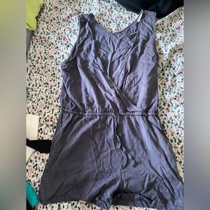 TenTree Blakey romper, size XL